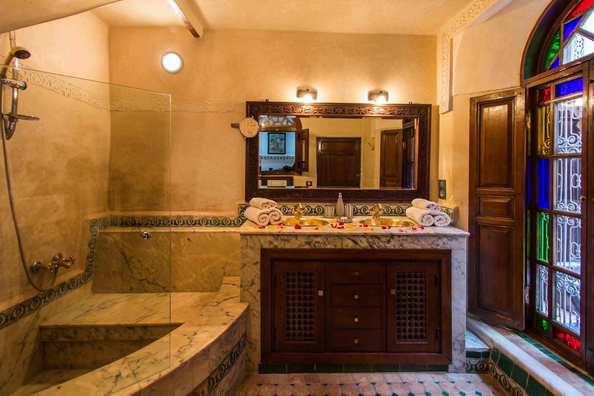 Riad Les Remparts De Fes Fez Exterior foto