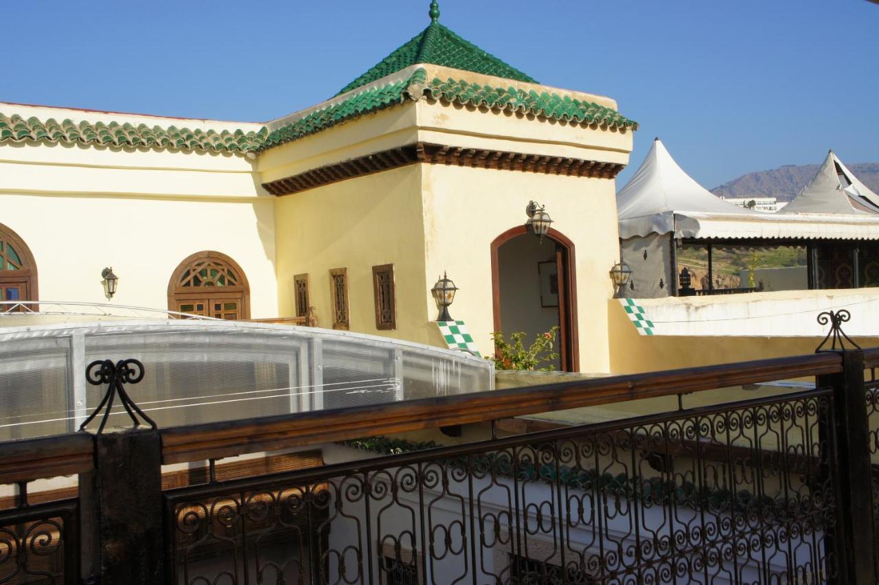Riad Les Remparts De Fes Fez Exterior foto